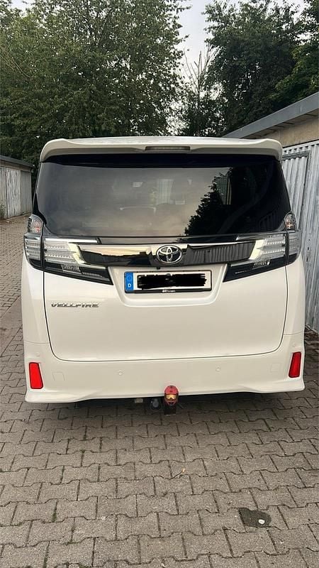 Gebraucht Toyota Alphard 182 PS (133 kW) 2016 Weiß Van / Kleinbus