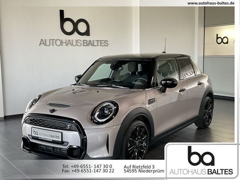 Rooftop grey met. Gebraucht 2024 Mini Cooper S Classic Kleinwagen | 29.849 € (Etwas zu teuer) - Bild 1/4
