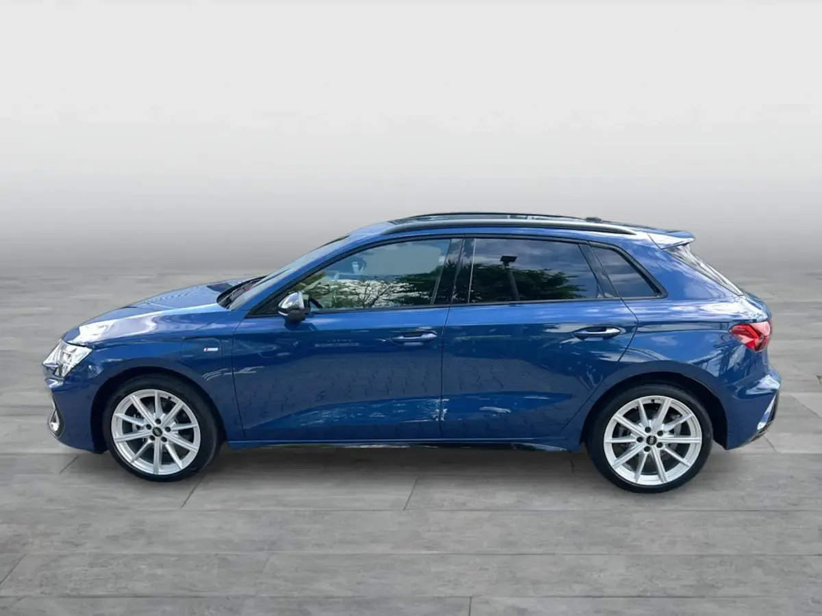 Usata Audi A3 Sportback e-tron S-Line 204 CV (150 kW) 2025 Blu Utilitaria