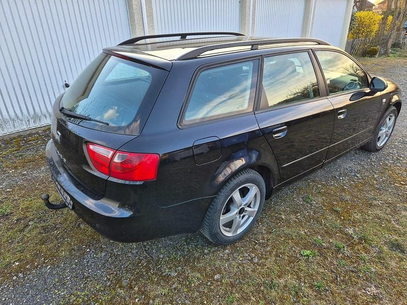 Gebraucht Seat Exeo Reference 120 PS (88 kW) 2011 Schwarz Kombi