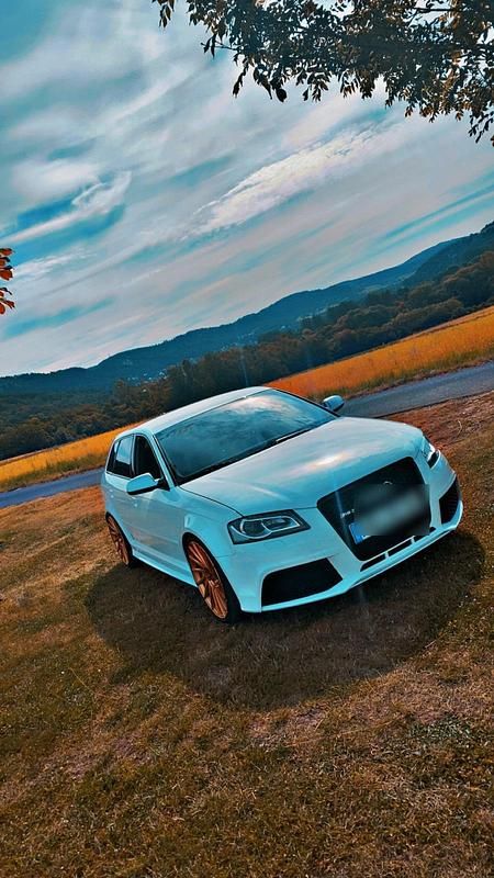 Weiß Gebraucht 2012 Audi RS3 Limousine | 26.500 € - Bild 1/4