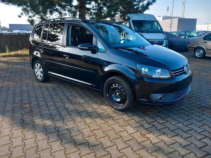 Gebraucht VW Touran 105 PS (77 kW) 2011 Schwarz Van / Kleinbus