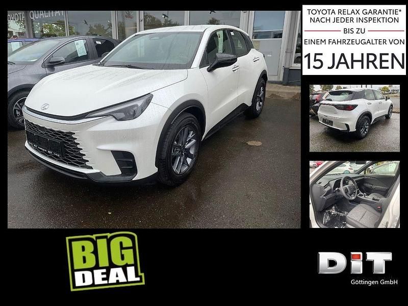 Neu Lexus LBX 136 PS (100 kW) 2025 Sonic white SUV