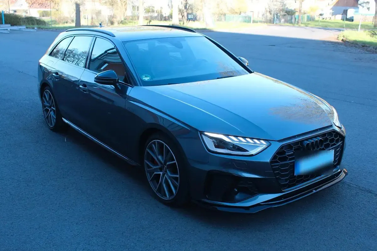 Gebraucht Audi A4 Edition .1 245 PS (180 kW) 2019 Grau Kombi