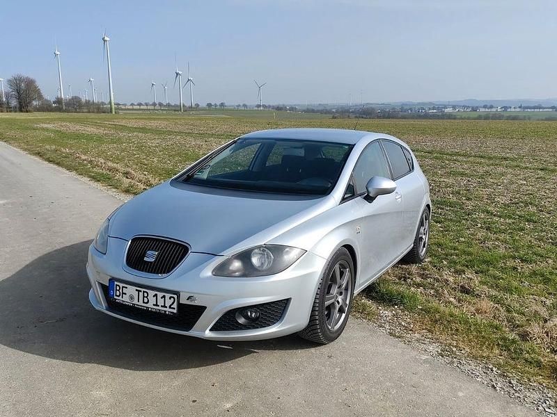 Gebraucht Seat Leon Sport 125 PS (91 kW) 2009 Silber Kleinwagen