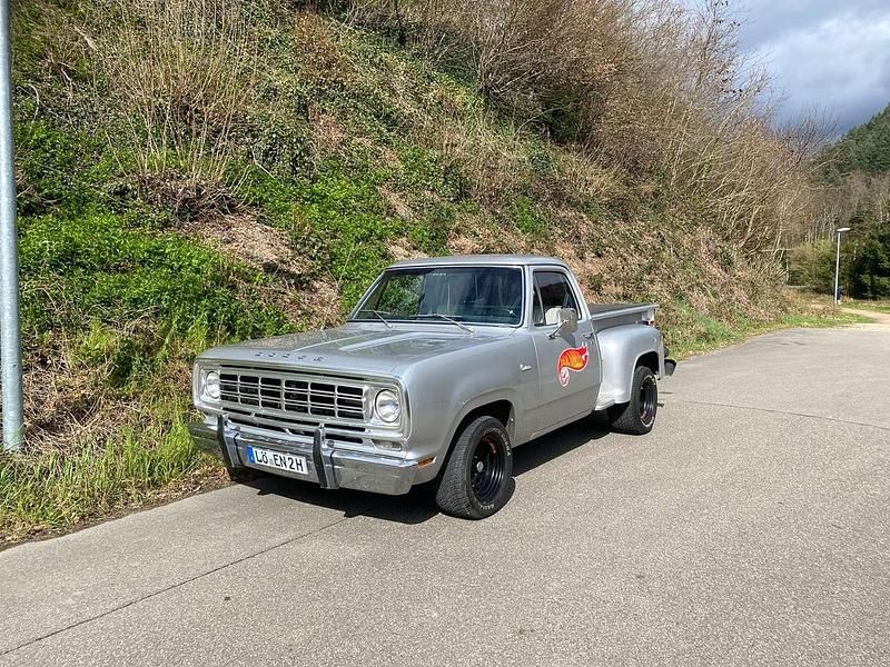 Gebraucht Dodge Custom 150 PS (110 kW) 1976 Silber SUV