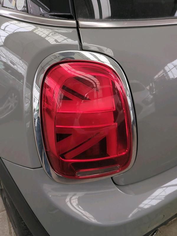 Grau Gebraucht 2019 Mini Cooper D Chili Kleinwagen | 11.500 € (Fairer Preis) - Bild 1/4