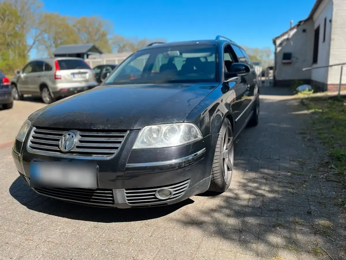 Second-hand VW Passat 131 CP (96 kW) 2004 Negru Break