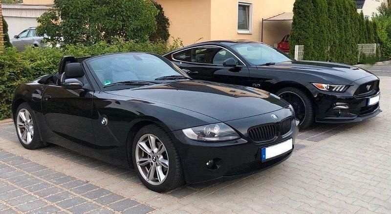 Gebraucht BMW Z4 Sport Line 170 PS (125 kW) 2004 Schwarz Cabrio