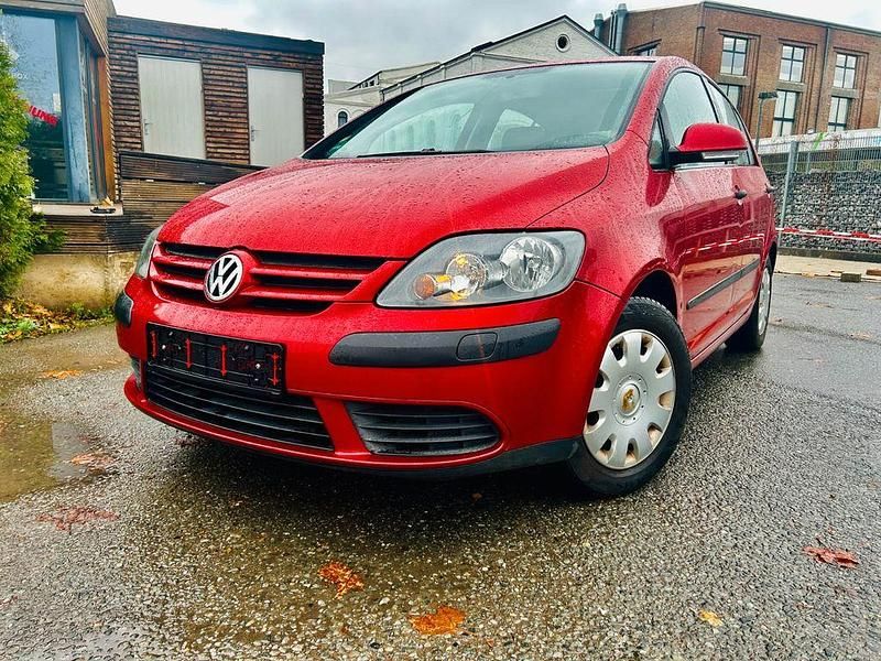 Rot Gebraucht 2006 VW Golf Plus Cross Trendline Van / Kleinbus | 4.500 € (Fairer Preis) - Bild 1/4