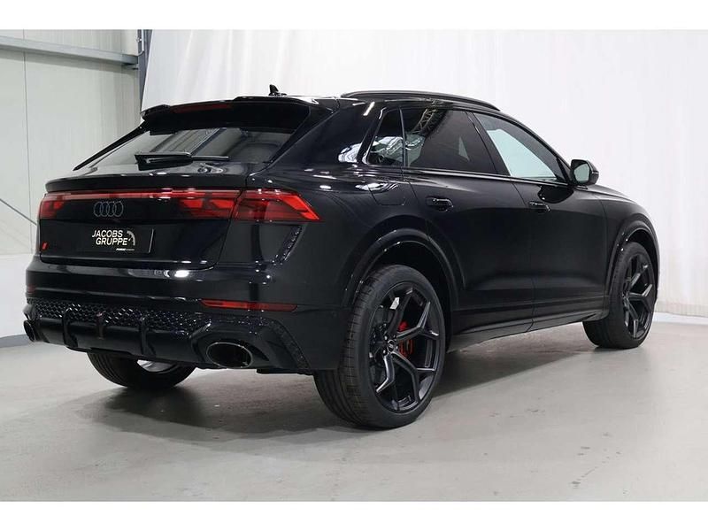 Neu Audi RS Q8 Performance 640 PS (470 kW) 2026 Schwarz SUV