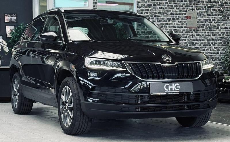 Schwarzmagic perleffekt Gebraucht 2020 Skoda Karoq Drive SUV | 17.990 € (Superpreis) - Bild 1/4