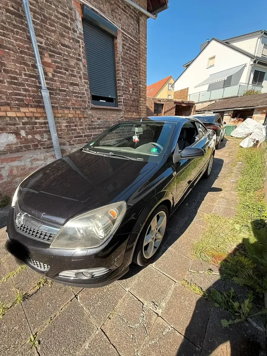 Gebraucht Opel Astra 140 PS (102 kW) 2006 Schwarz Cabrio