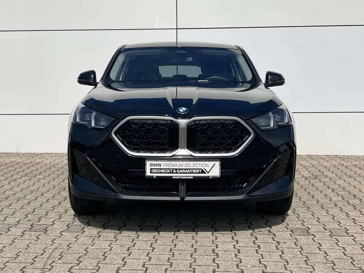 Gebraucht BMW X2 Sport Line 170 PS (125 kW) 2025 Schwarz SUV