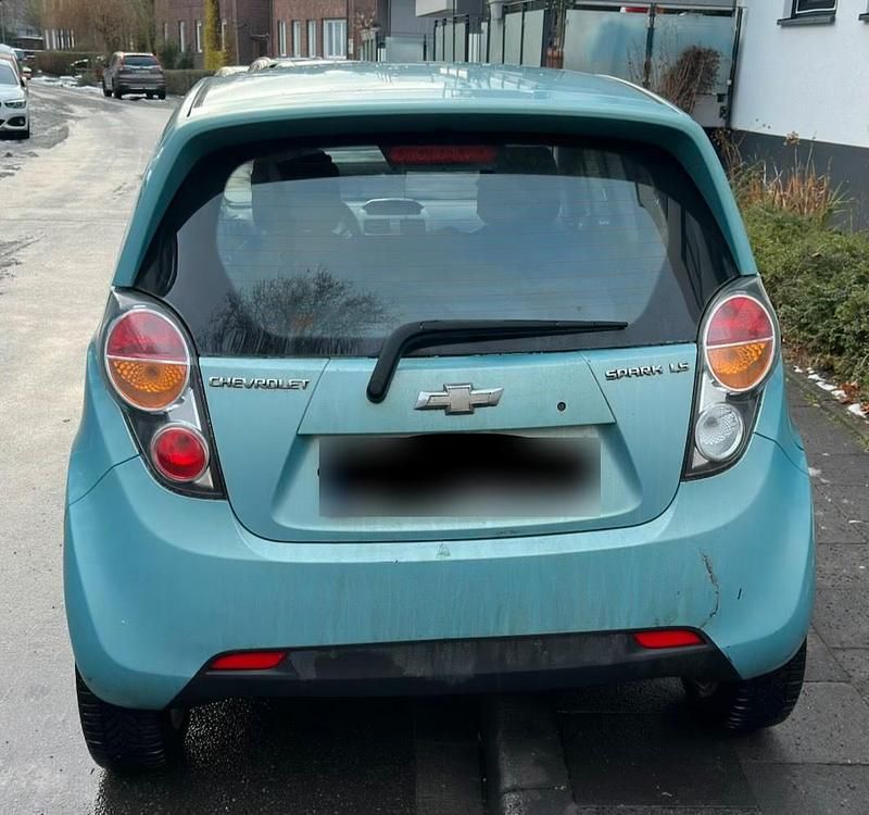 Gebraucht Chevrolet Spark 68 PS (50 kW) 2010 Grün Kleinwagen