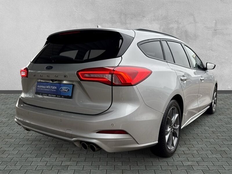 Gebraucht Ford Focus ST-Line 125 PS (91 kW) 2021 Polarsilber metallic Kombi