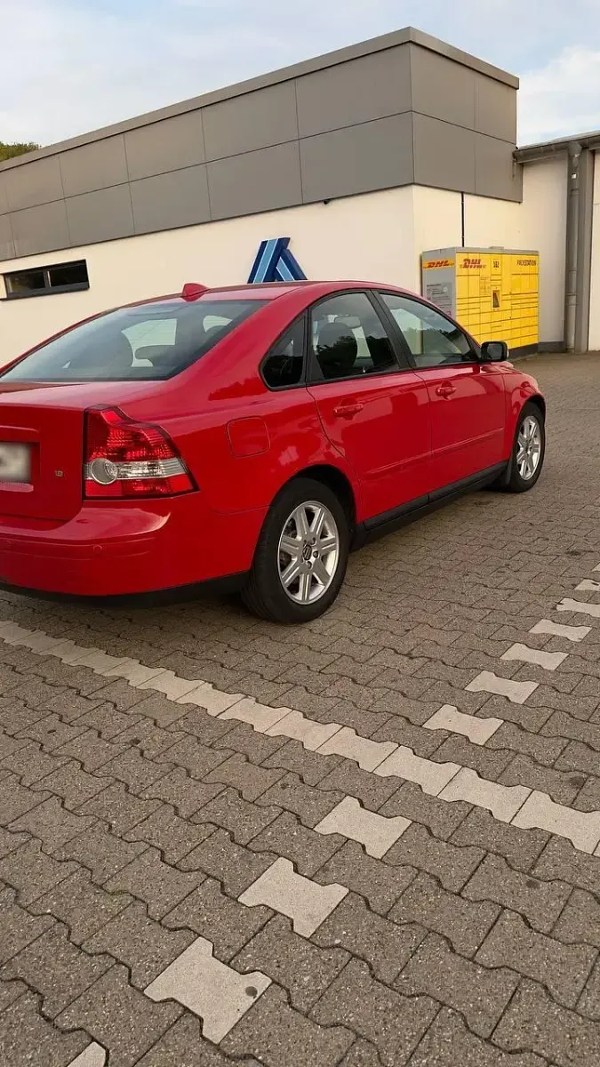 Gebraucht Volvo S40 122 PS (89 kW) 2005 Rot Limousine