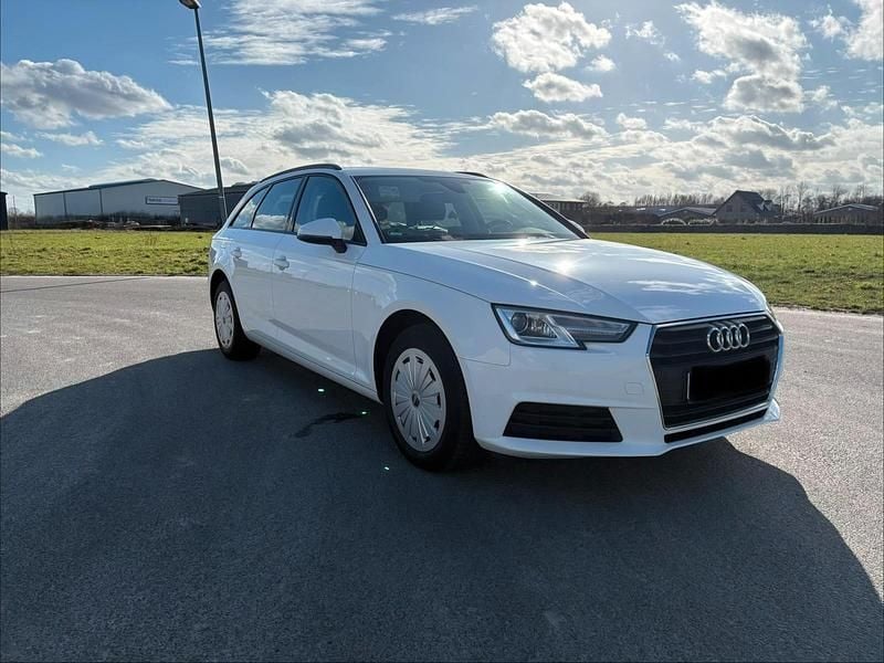 Gebraucht Audi A4 150 PS (110 kW) 2016 Weiß Kombi