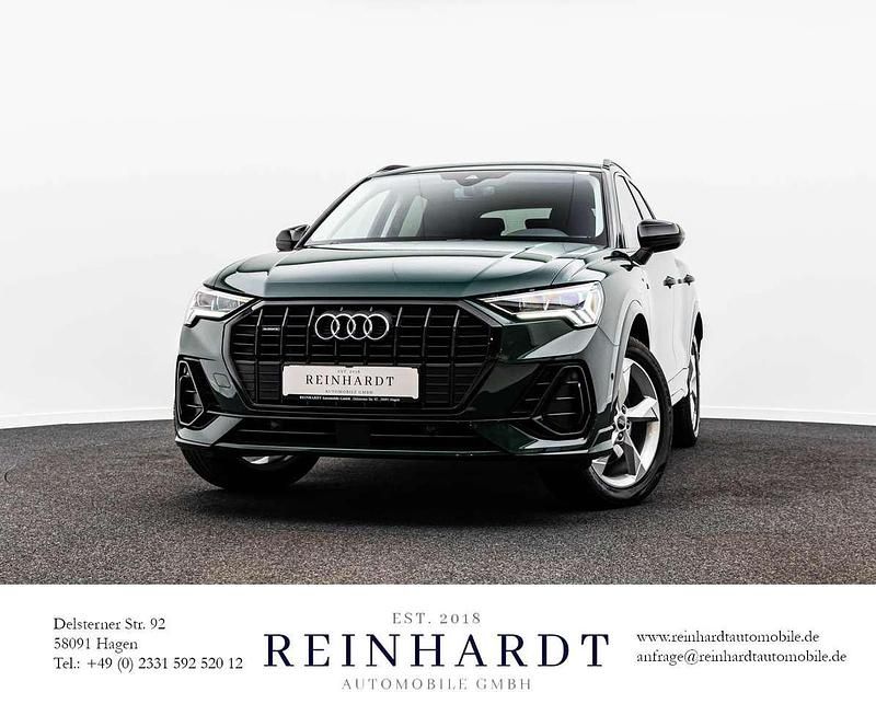Grün audi exclusive Gebraucht 2021 Audi Q3 Exclusive SUV | 31.755 € (Superpreis) - Bild 1/3
