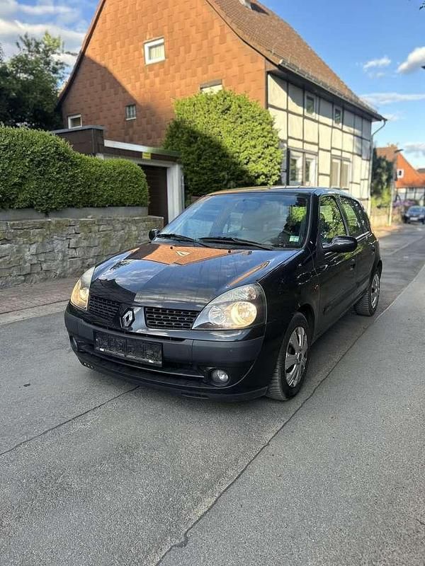 Schwarz Gebraucht 2002 Renault Clio II Dynamique Limousine | 990 € (Fairer Preis) - Bild 1/4