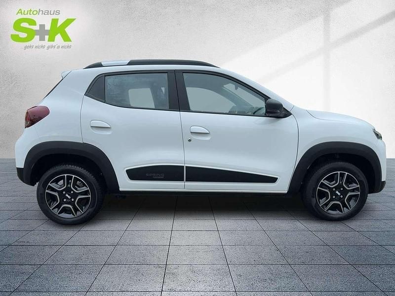 Gebraucht Dacia Spring Essentiel 33 kW (45 PS) 2023 Kaolinweiß Kleinwagen
