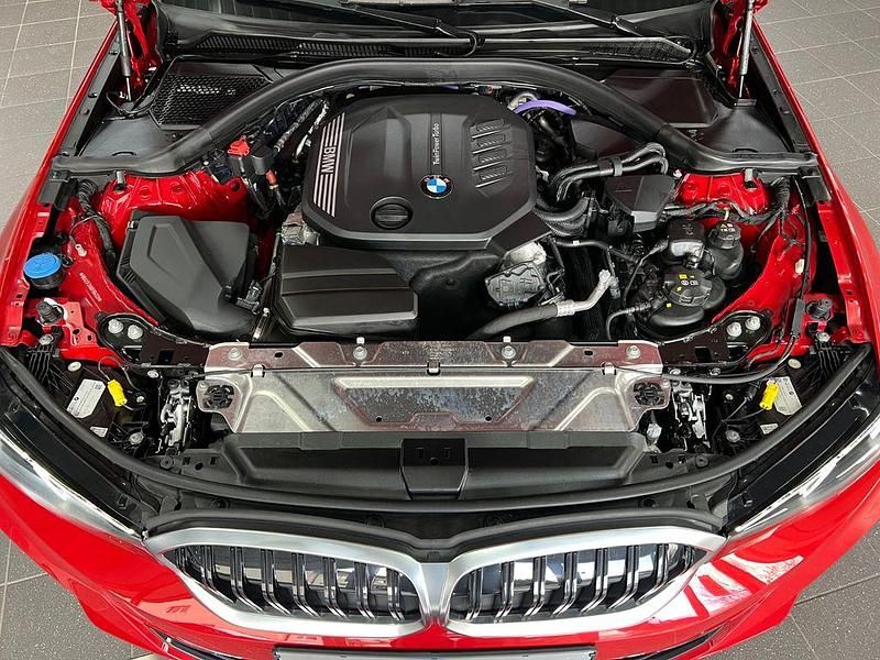 Gebraucht BMW 320 190 PS (139 kW) 2023 Melbournerot Kombi