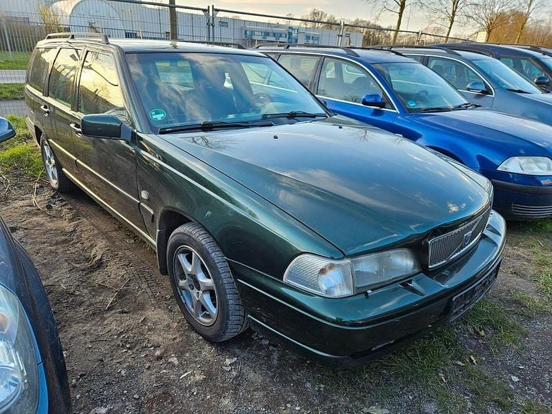 Second-hand Volvo V70 1999 Verde Break