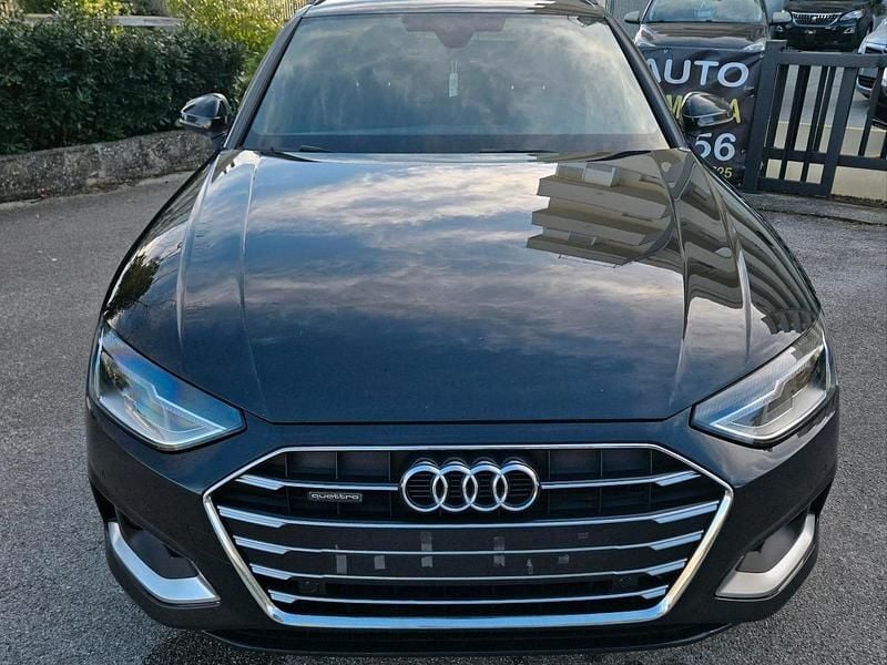 Gebraucht Audi A4 S-Line 204 PS (150 kW) 2022 Schwarz Kombi