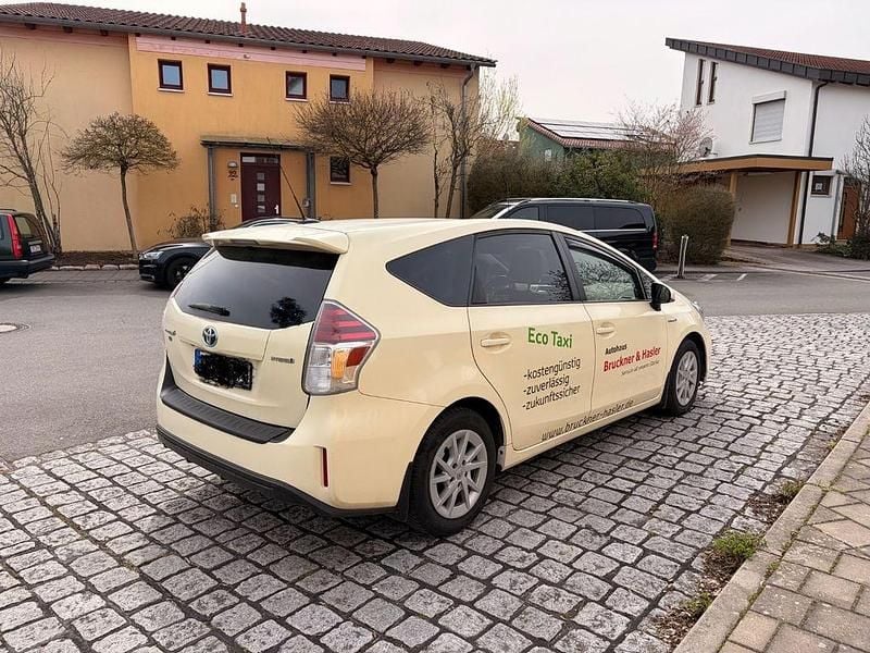 Gebraucht Toyota Prius+ 99 PS (72 kW) 2021 Beige Van / Kleinbus
