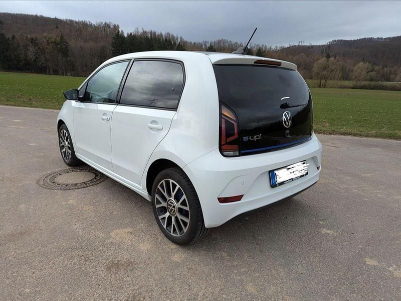 Gebraucht VW e-up! Style 61 kW (83 PS) 2021 Weiß Kleinwagen