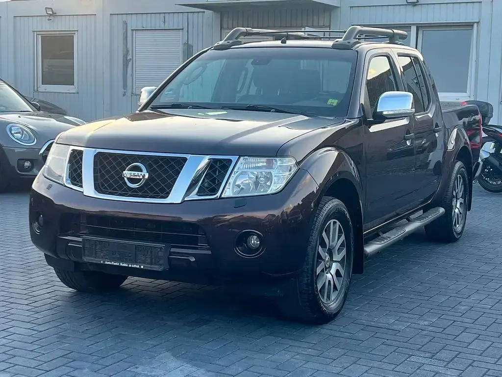 Gebraucht Nissan Navara 190 PS (139 kW) 2011 Violet Pickup