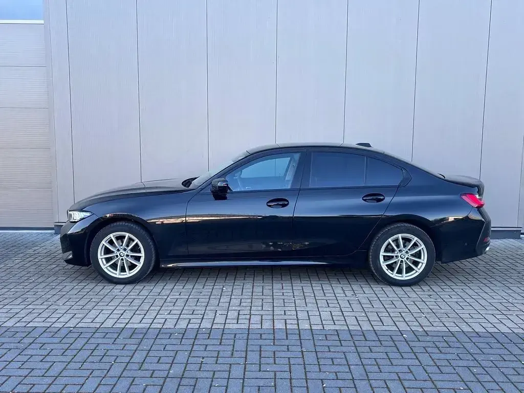 Gebraucht BMW 318 156 PS (114 kW) 2024 Schwarz Limousine
