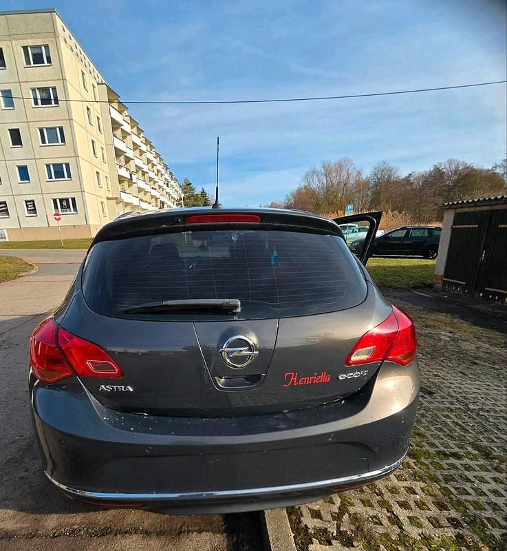 Gebraucht Opel Astra 120 PS (88 kW) 2014 Grau Limousine