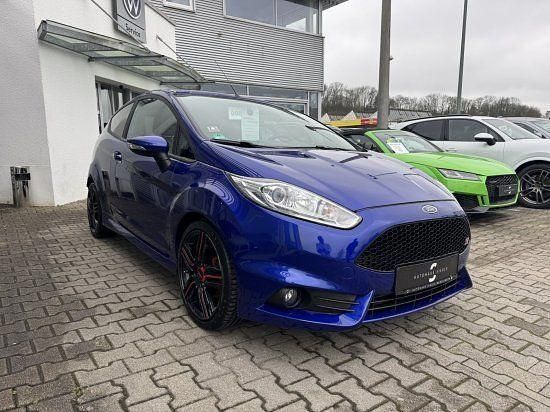 Używany Ford Fiesta ST 182 KM (133 kW) 2016 Niebieski Hatchback