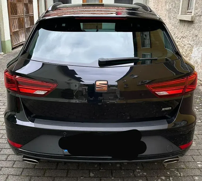 Gebraucht Seat Leon 4Drive 300 PS (220 kW) 2019 Schwarz Limousine