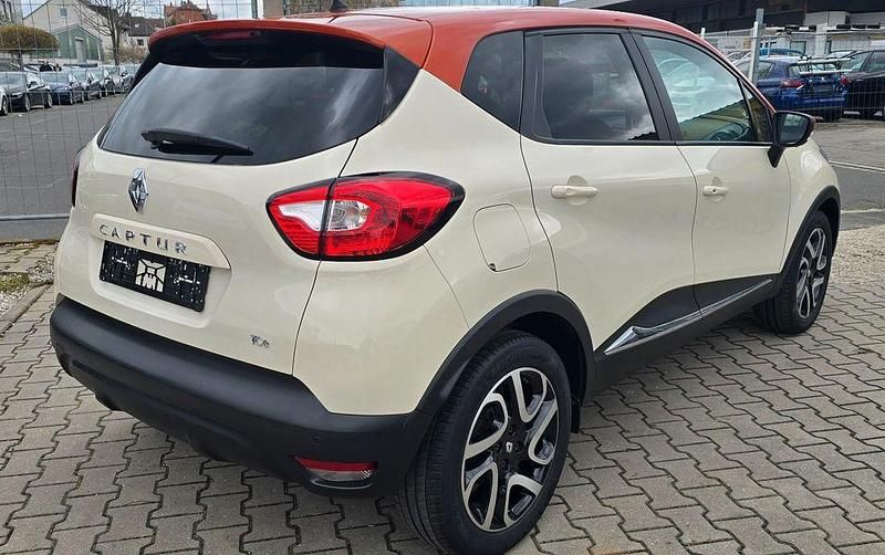 Gebraucht Renault Captur Dynamique 90 PS (66 kW) 2014 Beige SUV