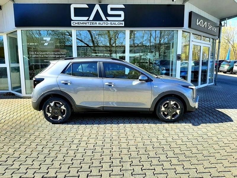 Neu Kia Stonic 101 PS (74 kW) 2026 Grau SUV