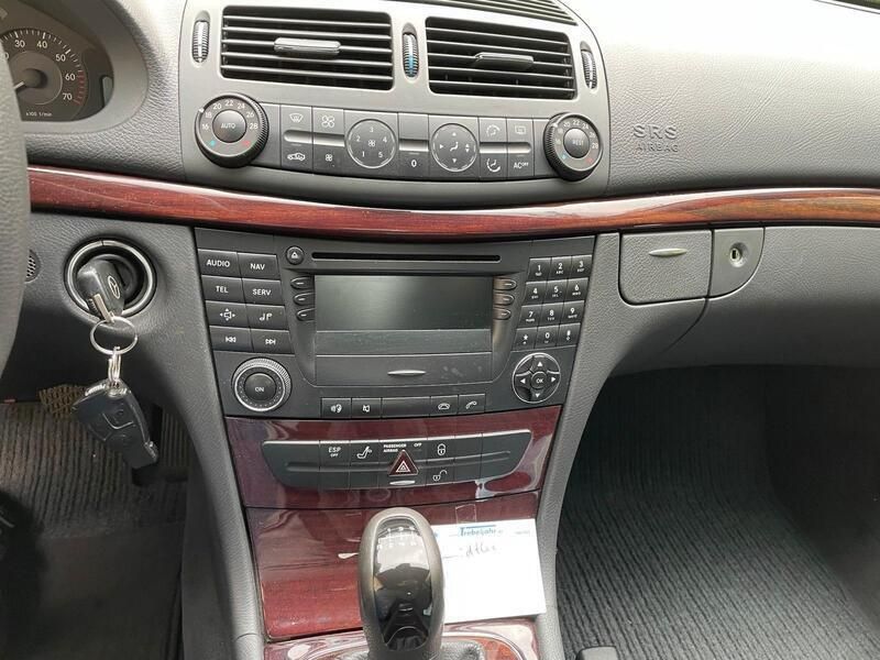 Gebraucht Mercedes E240 Elegance 170 PS (125 kW) 2002 Silber Limousine