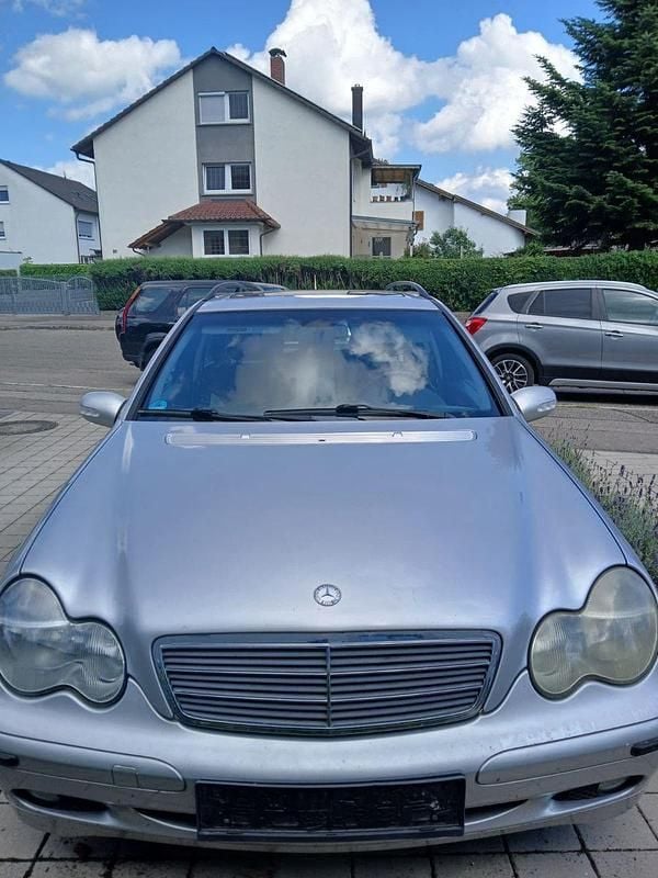 Silber Gebraucht 2001 Mercedes C200 Classic Kombi | 1.799 € (Guter Preis) - Bild 1/4