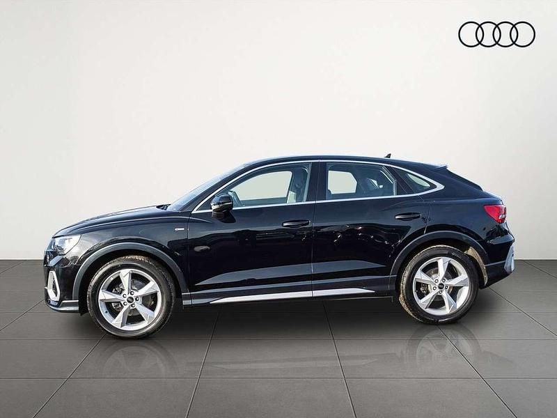 Gebraucht Audi Q3 S-Line 150 PS (110 kW) 2023 Mythosschwarz metallic SUV