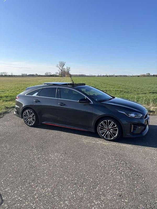 Gebraucht Kia ProCeed GT 204 PS (150 kW) 2019 Grau Kombi