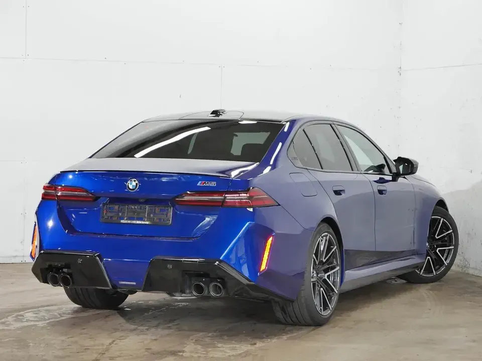 Gebraucht BMW M5 Comfort Edition 727 PS (534 kW) 2026 M marina bay blau