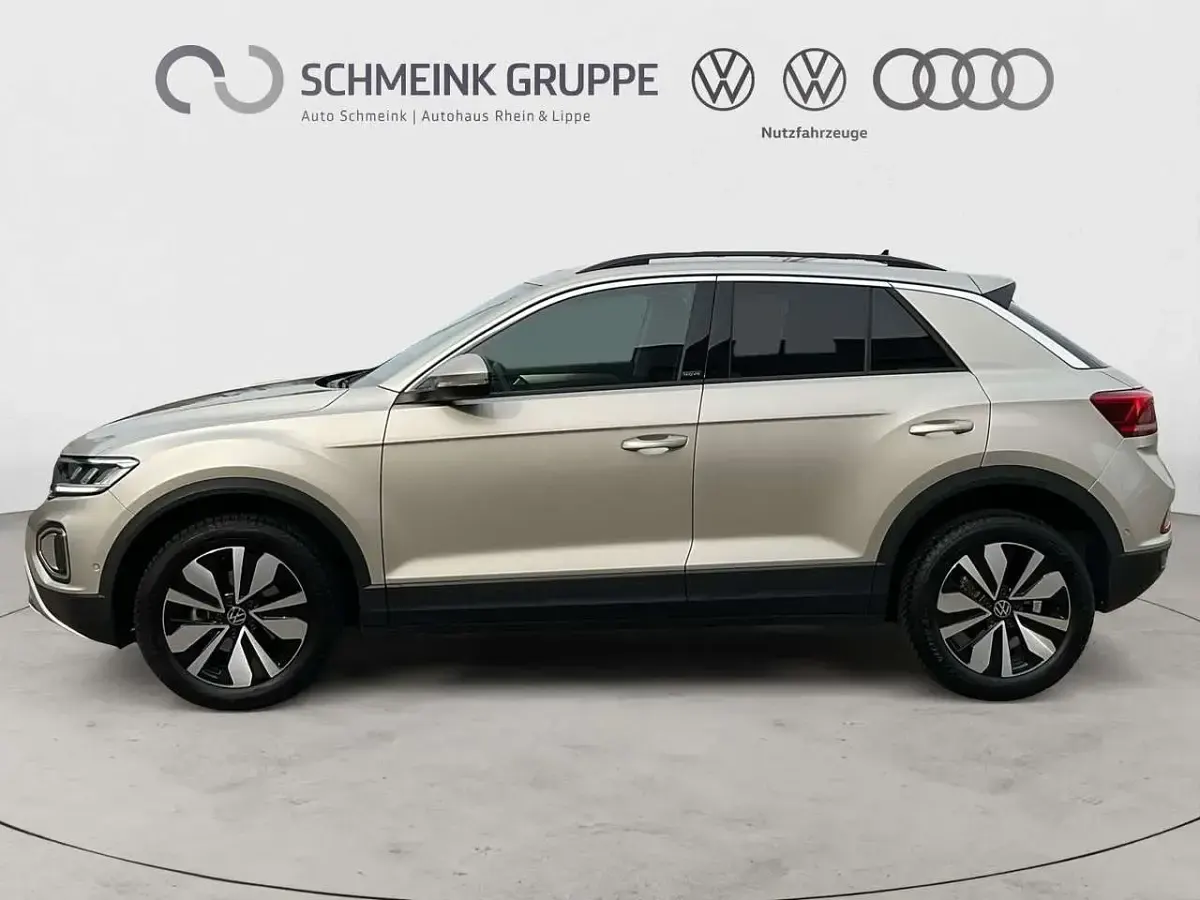 Gebraucht VW T-Roc Move 150 PS (110 kW) 2024 Ivory silver metallic SUV