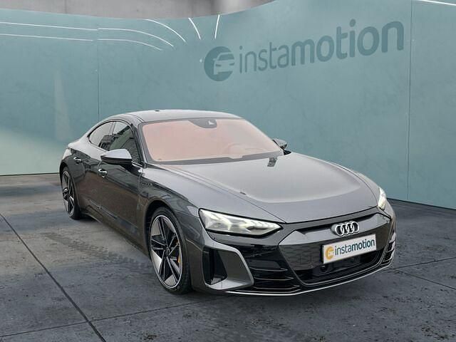 Grau Gebraucht 2021 Audi e-tron GT quattro Limousine | 74.490 € (Teuer) - Bild 1/2