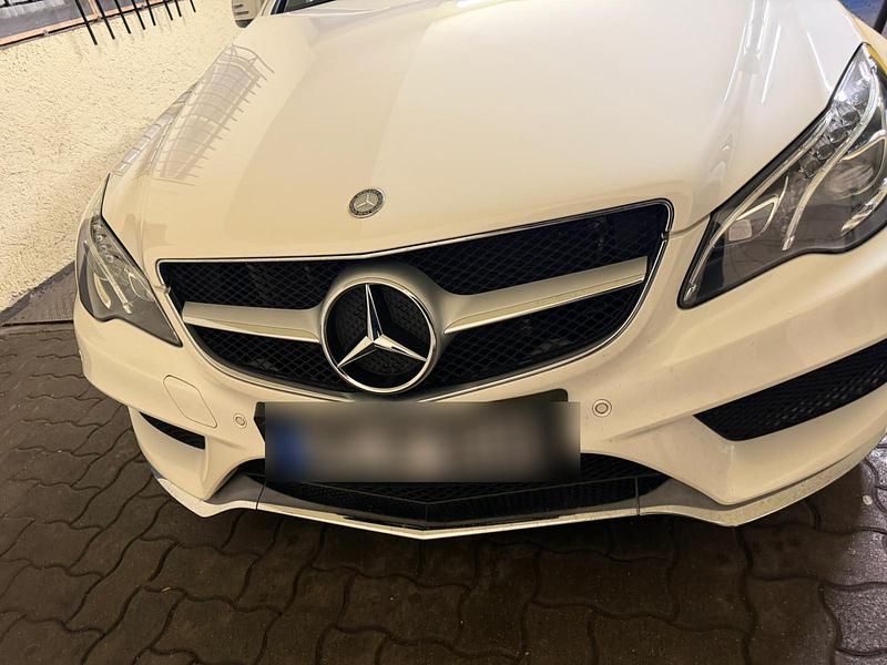 Gebraucht Mercedes E220 170 PS (125 kW) 2013 Weiß Coupé