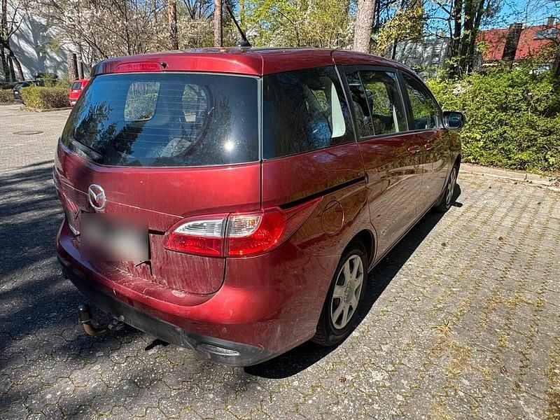 Gebraucht Mazda 5 116 PS (85 kW) 2011 Rot Van / Kleinbus
