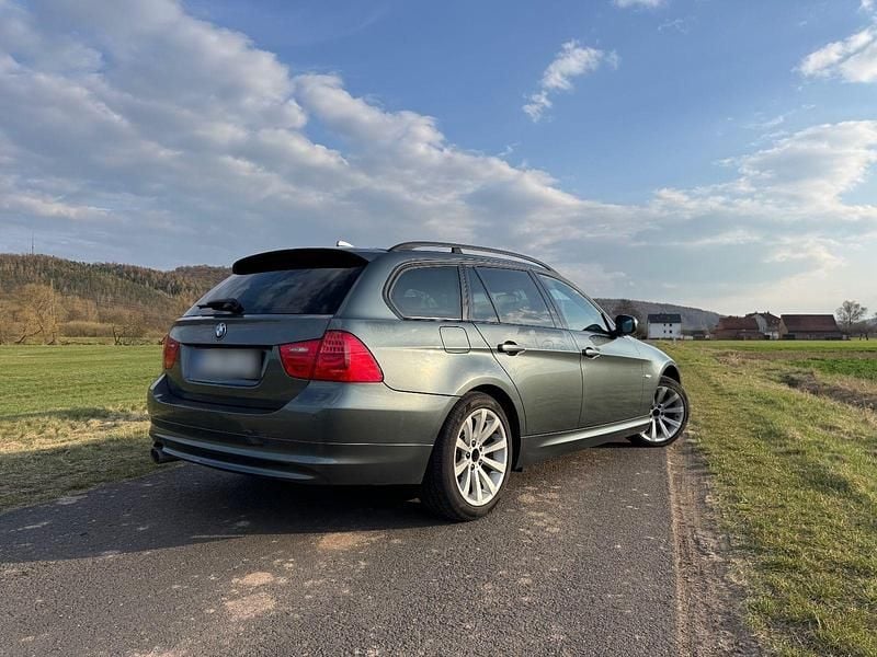 Gebraucht BMW 330 245 PS (180 kW) 2008 Grau Kombi