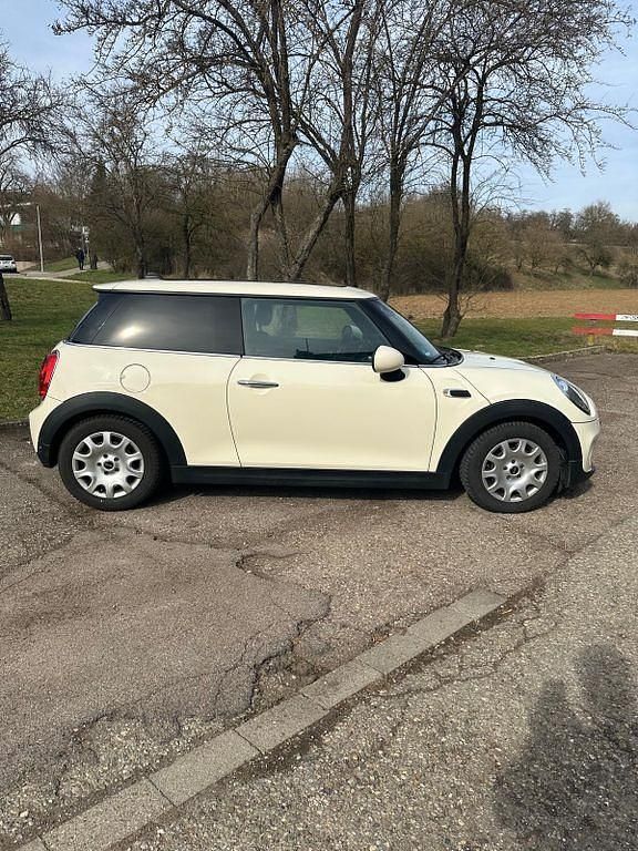 Gebraucht Mini ONE 102 PS (75 kW) 2017 Weiß Kleinwagen