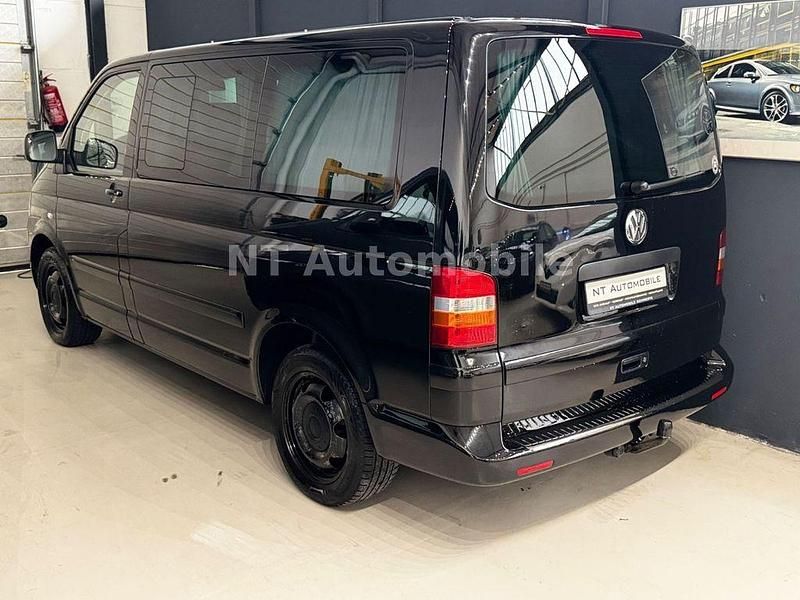 Gebraucht VW Multivan Startline 131 PS (96 kW) 2008 Schwarz Van