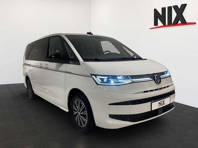 Gebraucht VW Multivan Style 150 PS (110 kW) 2024 Candyweiß Van / Kleinbus